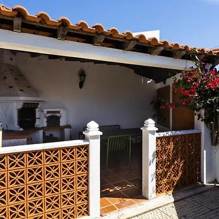 Octopus's Garden By Acasadascasas Nyaraló Santo Isidoro